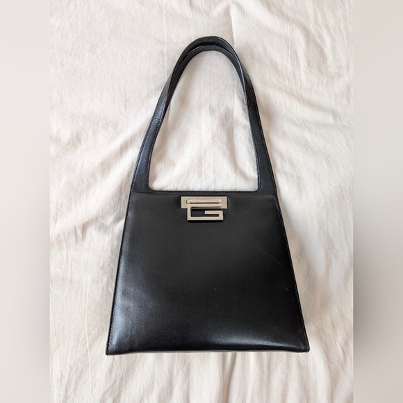 Gucci Handbags - Gucci Shoulder Bag